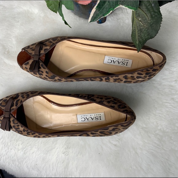 Super cute Issac shoes leopard print open toes. All leather made in Italy 🇮🇹 - Picture 2 of 8